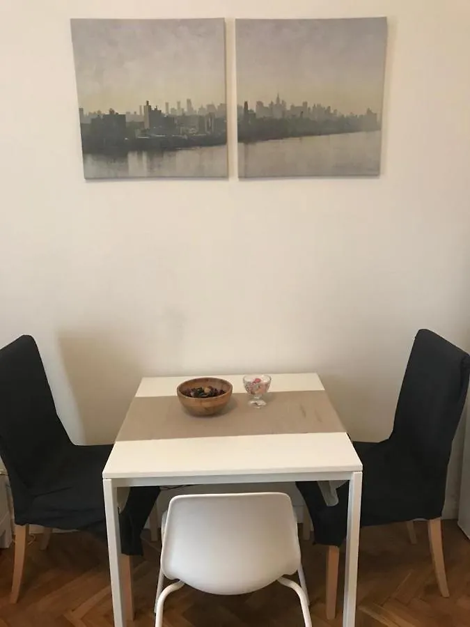 Apartmen -Studio Praha 0*,